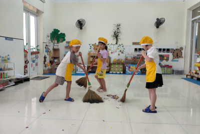 RÈN KỸ NĂNG TỰ PHỤC VỤ CHO TRẺ MẦM NON THÔNG QUA CÁC HOẠT ĐỘNG LAO ĐỘNG HÀNG NGÀY